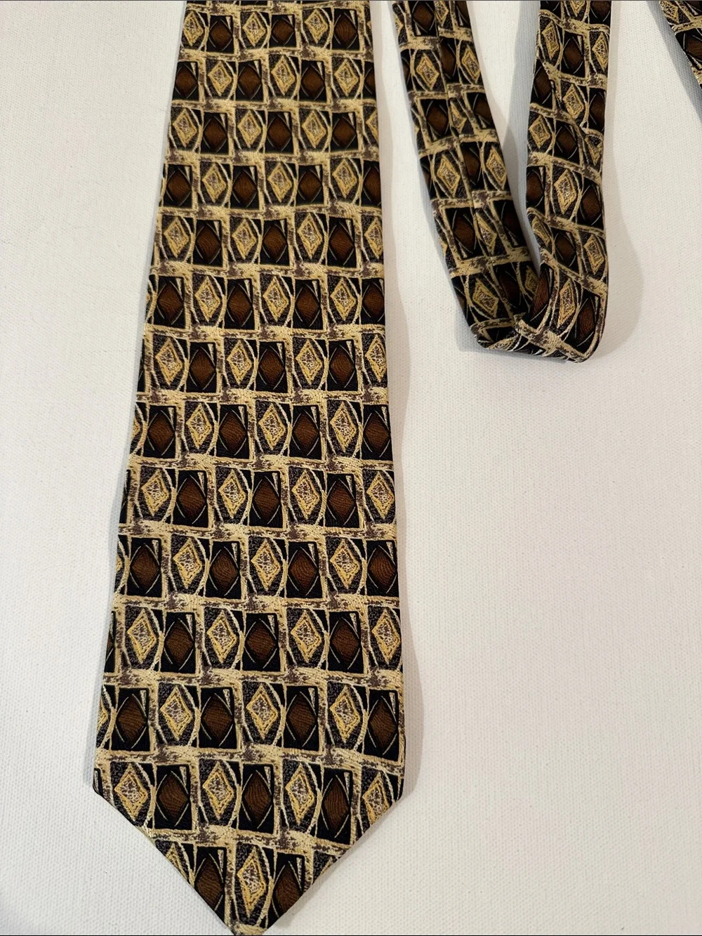 Siena Studio black length inches